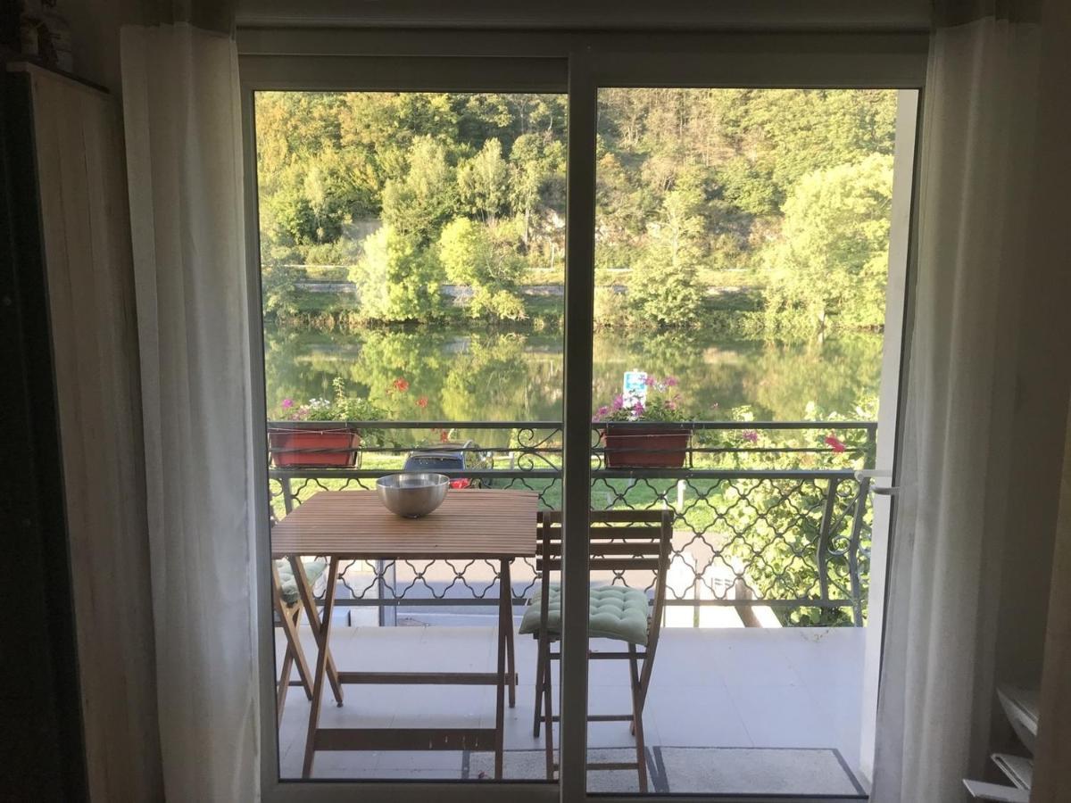 La Rose Sur Meuse Βίλα Haybes Εξωτερικό φωτογραφία
