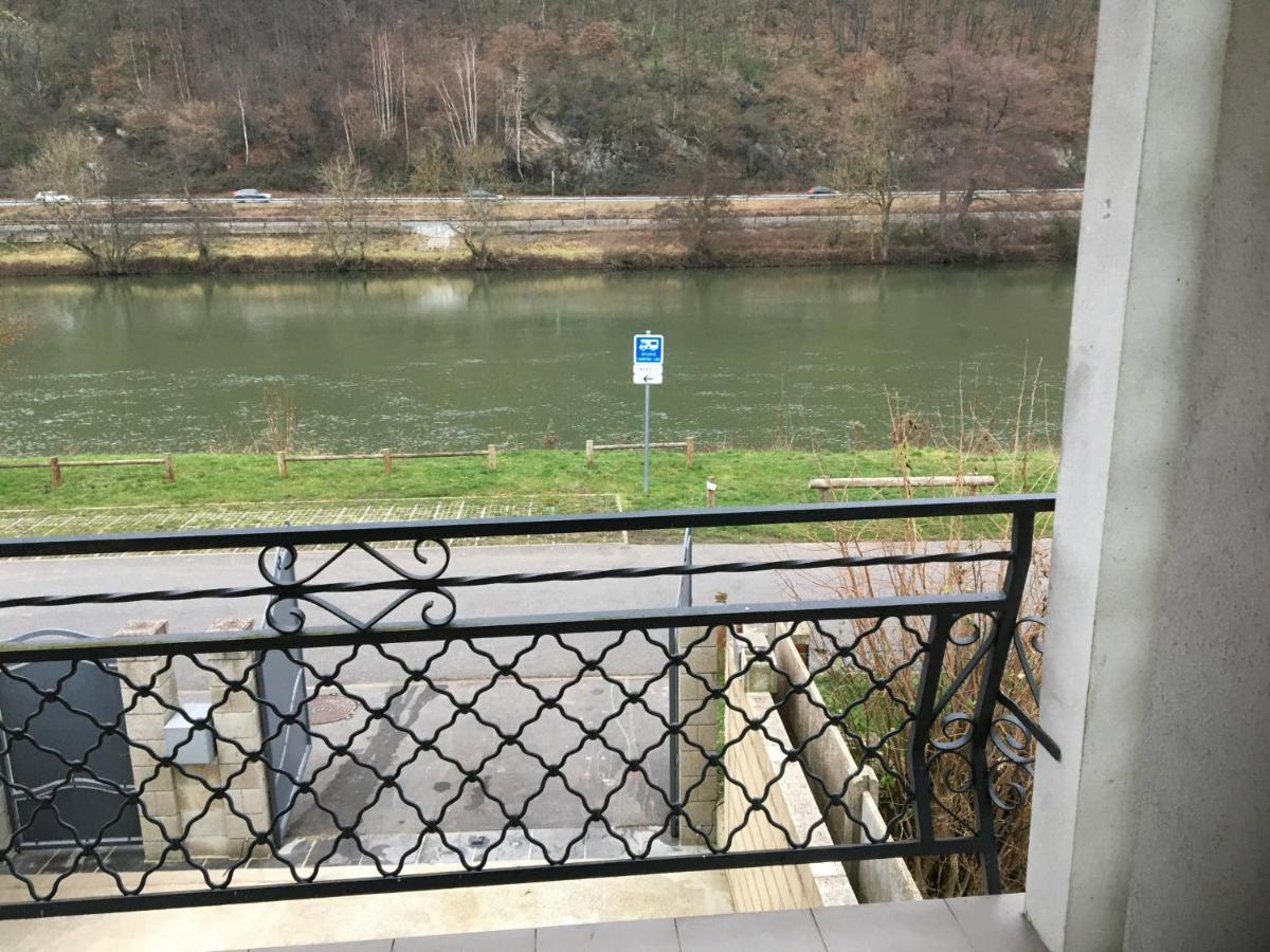 La Rose Sur Meuse Βίλα Haybes Εξωτερικό φωτογραφία